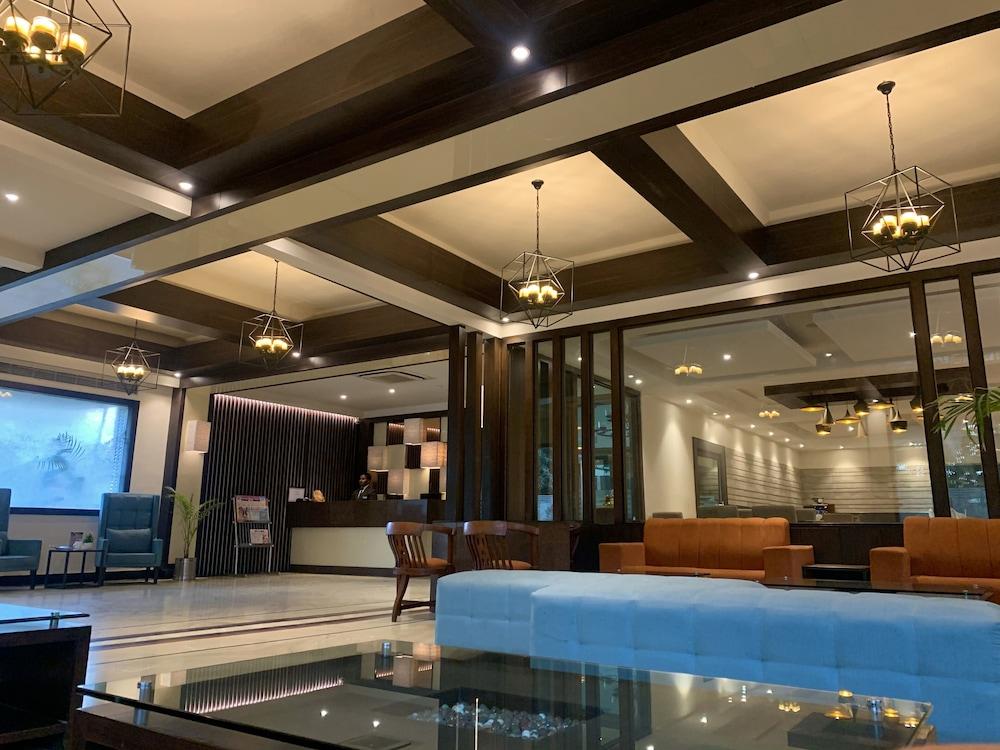 Royale Sarovar Portico Agra Agra  Kültér fotó