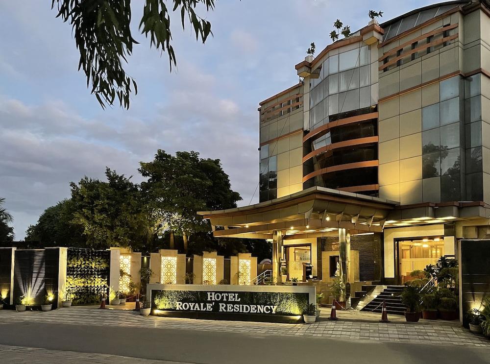 Royale Sarovar Portico Agra Agra  Kültér fotó