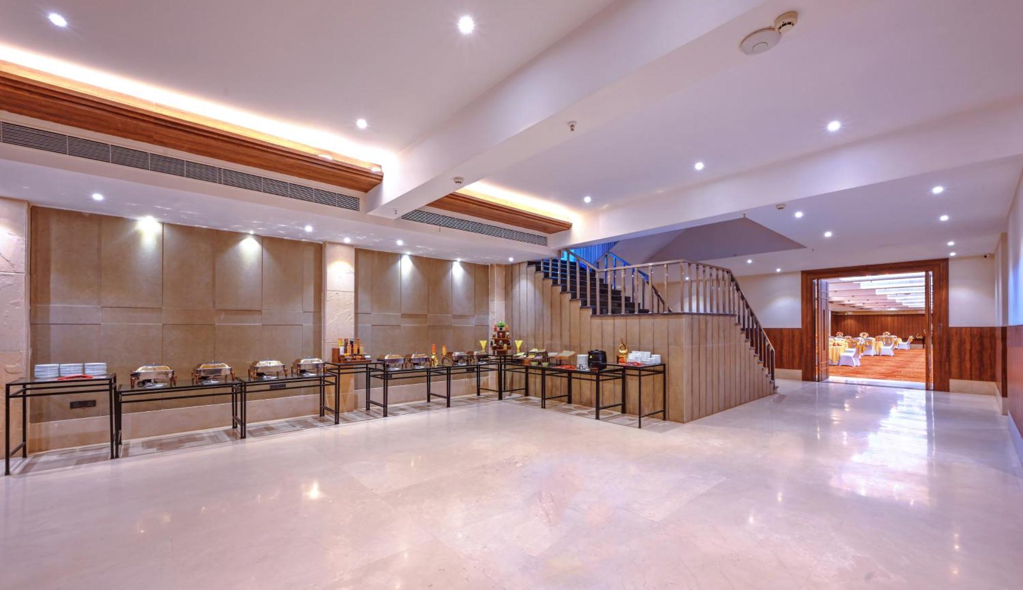 Royale Sarovar Portico Agra Agra  Kültér fotó