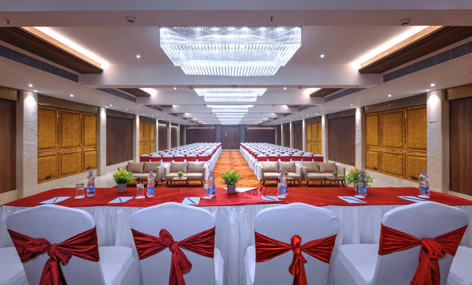 Royale Sarovar Portico Agra Agra  Kültér fotó