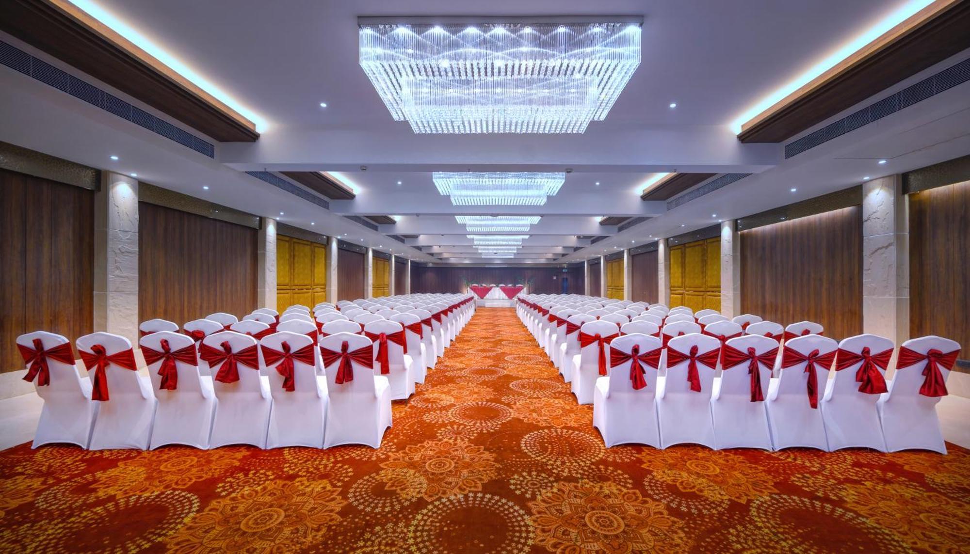 Royale Sarovar Portico Agra Agra  Kültér fotó