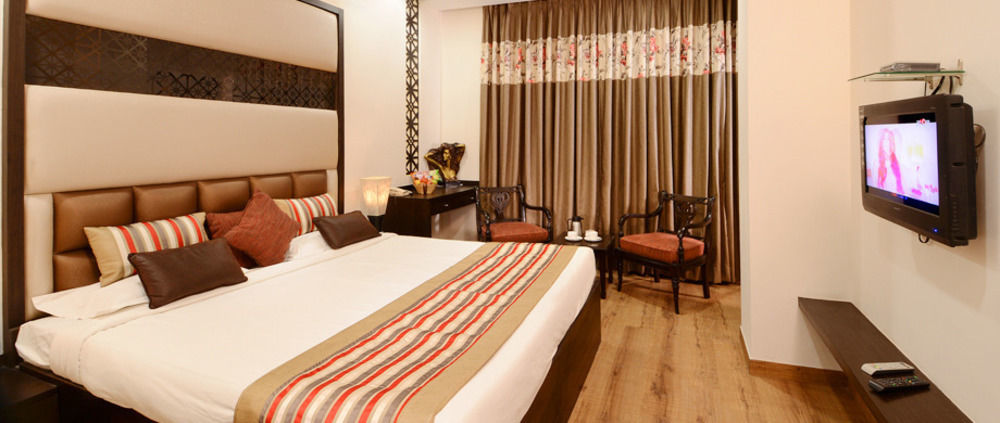 Royale Sarovar Portico Agra Agra  Kültér fotó