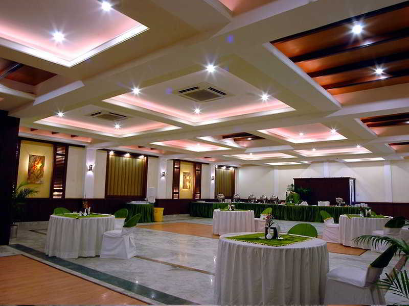 Royale Sarovar Portico Agra Agra  Kültér fotó